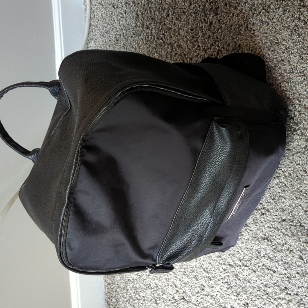 Small Black Backpack - Picture 4 of 4